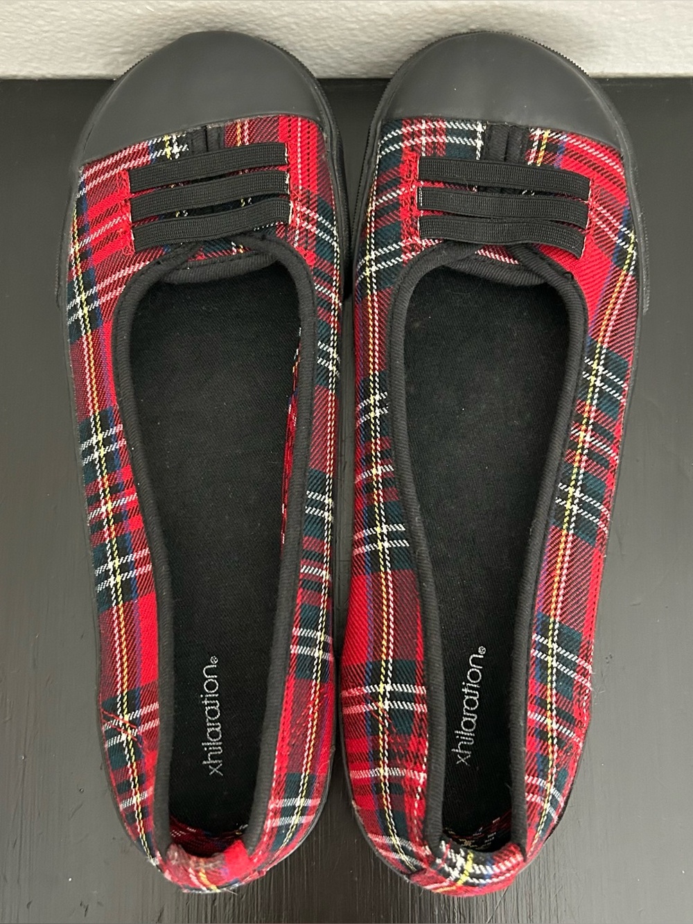 Y2K Xhilaration Red Black Plaid Ballet Flat Sneakers Slip On Womens 8.5 Punk Alt